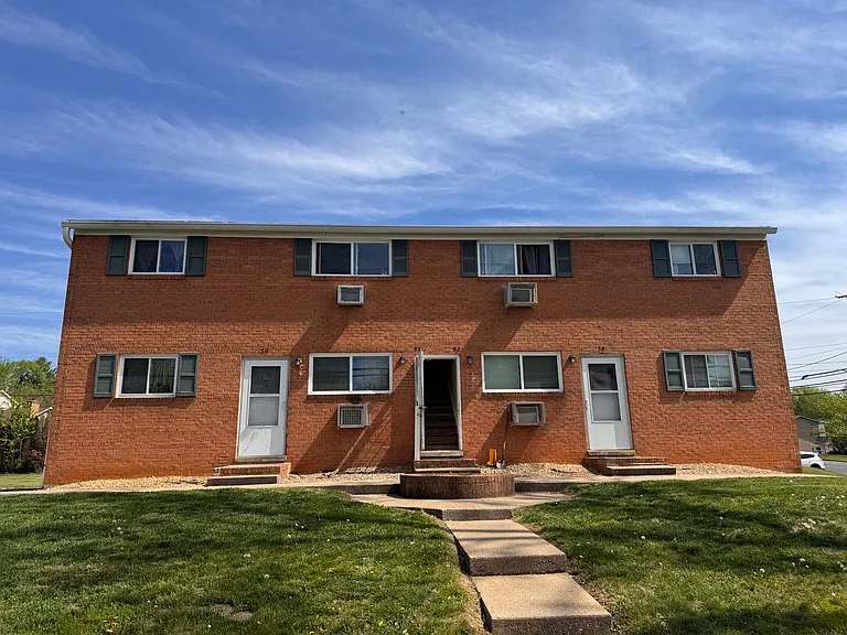 1751 Central Ave — Photo 1