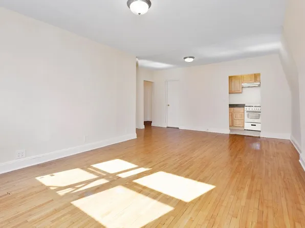 34 Livingston Street image 2 of 9