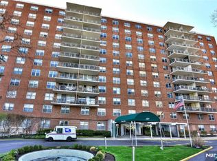 301 Beech St APT 2F, Hackensack, NJ 07601