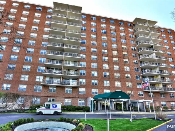 301 Beech St APT 2F, Hackensack, NJ 07601