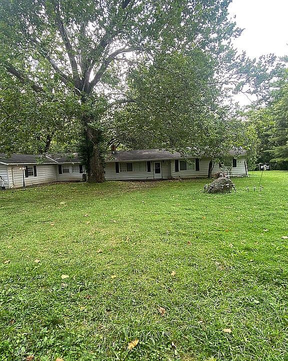 1st image of 570 Apple Rd