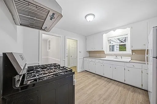 33 Harvard St #2 — Photo 10