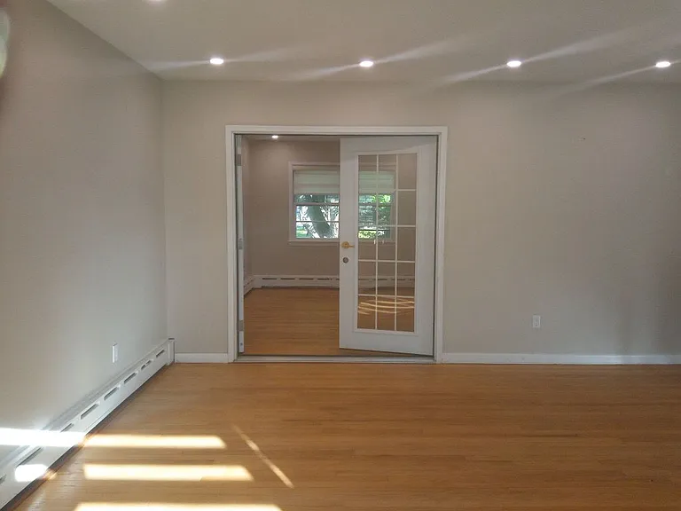 345 Raritan Rd — Photo 10