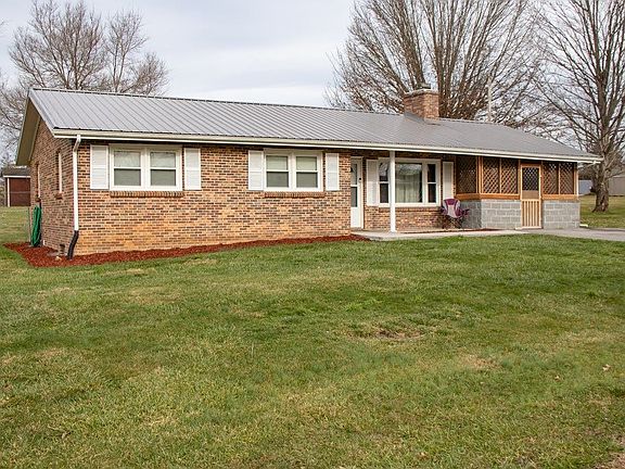 3rd image of 27165 Camp Comfort Hts