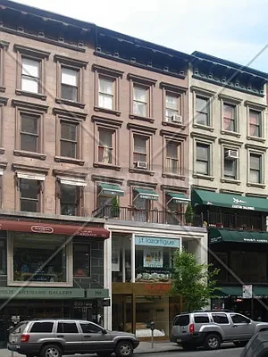 Rented by Douglas Elliman | media 22