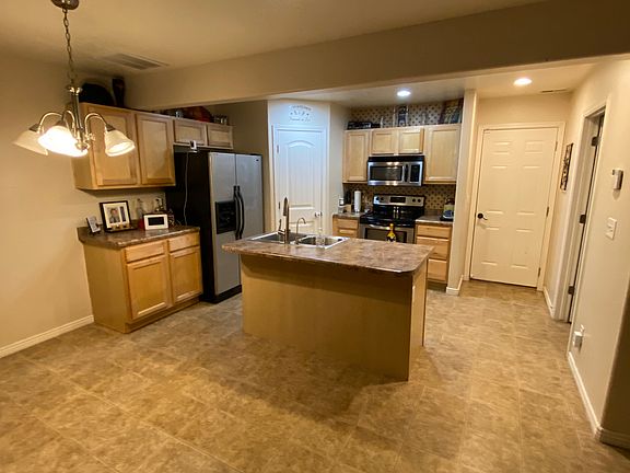 5th image of 1227 N Cattail Dr E