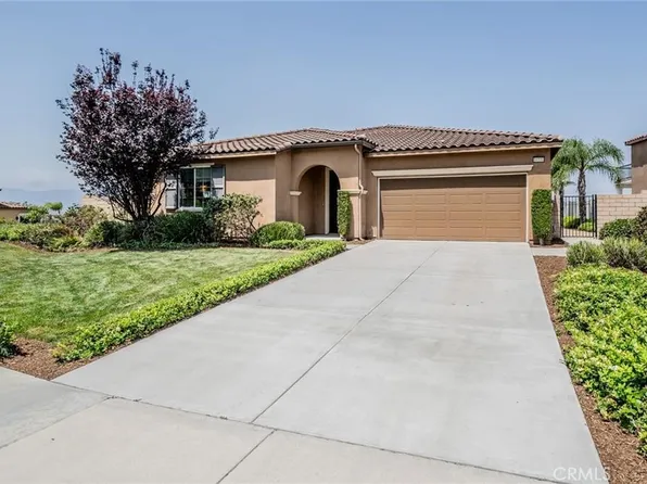 16550 Village Meadow Dr, Riverside, CA 92503