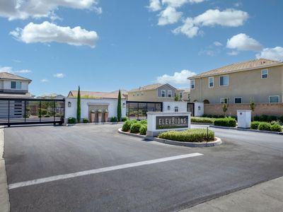 796 N Bliss Ln, Clovis, CA, 93611