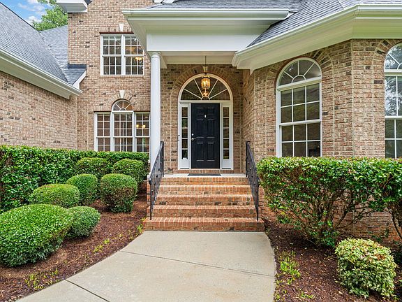 5th image of 505 Deerhaven Ct