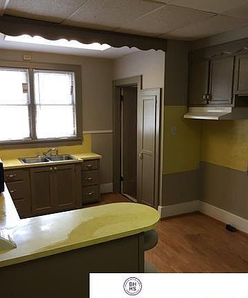 5th image of 101 E 12th St #105