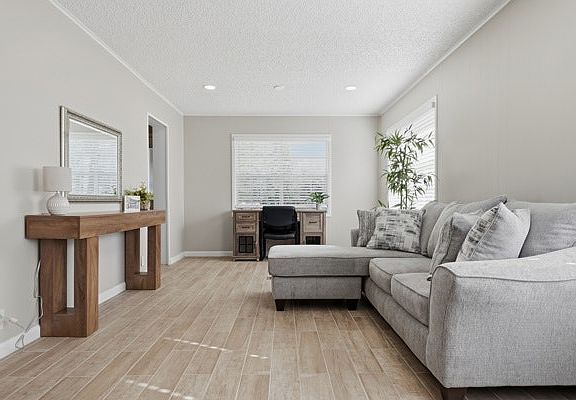 5th image of 125 Jeff Ave