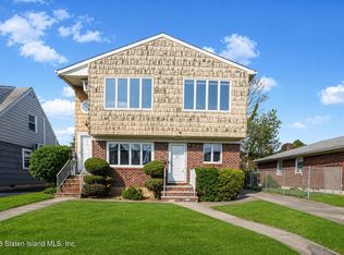 121 Evergreen Ave, Staten Island, NY 10305
