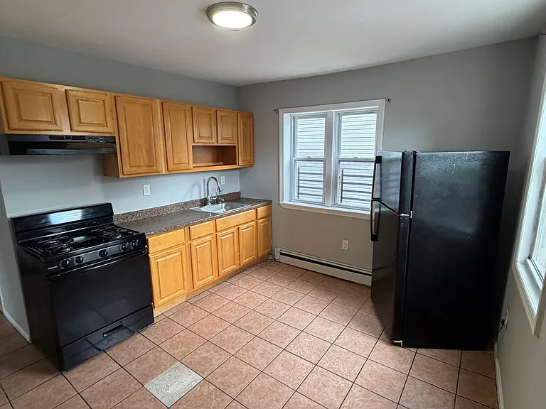 313 Court St #1R — Photo 1