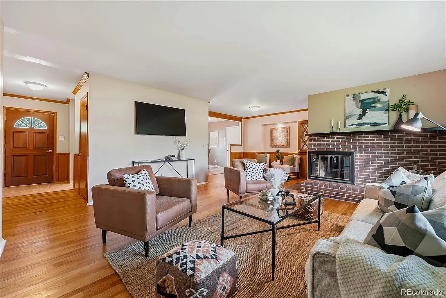 4 bed, 2738 sqft, $3,500 — Photo 4