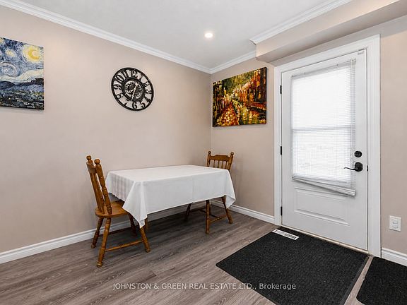 4th image of 2198 Chalmers Cres