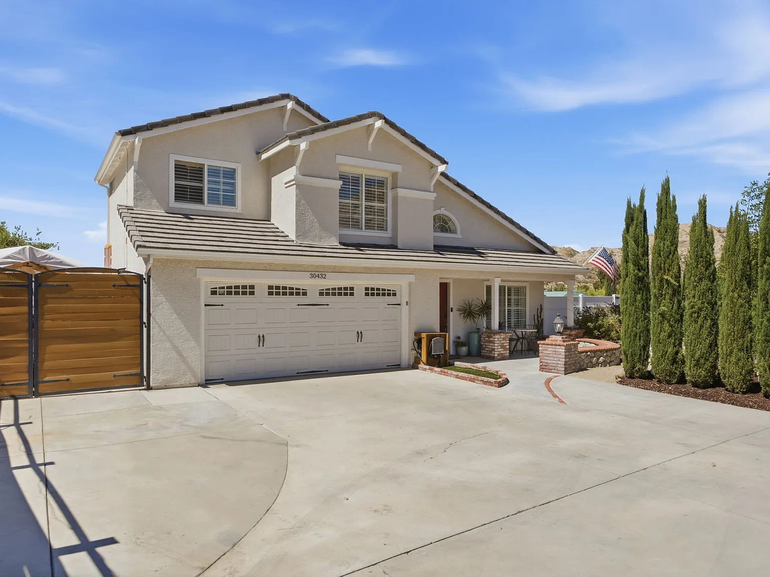 3 bed, 1625 sqft, $4,495 — Photo 3