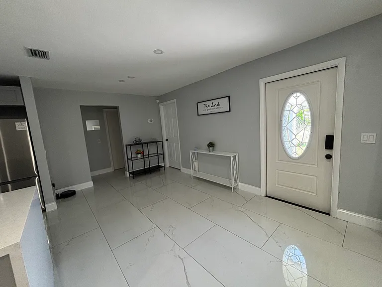 9162 NW 26th Pl — Photo 6