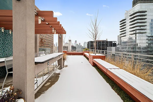 Rented by Compass | media 31