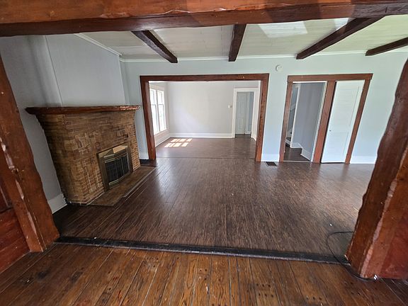 3rd image of 1250 Kensington Ave