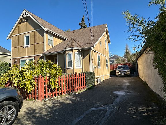 On site parking available for house tenant along drive way