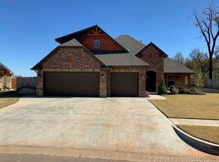 4616 McCann Ave, Mustang, OK 73064