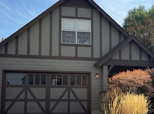 1230 SW 34th Pl, Redmond, OR 97756