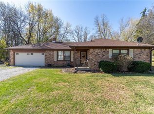 28 Mill Spgs, Coatesville, IN 46121