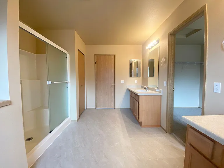 21367 SE 299th Way — Photo 12