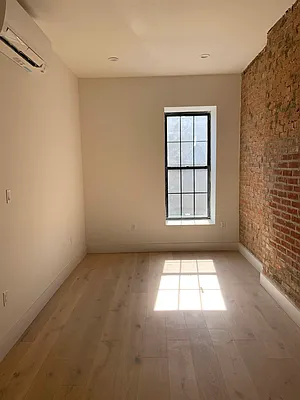 Rented by Metropolitan Property Group | media 29