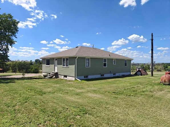 1203 W Q St, McCook, NE 69001