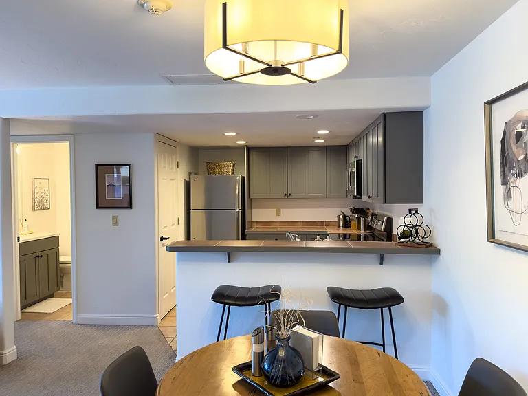 97 Main St #303 — Photo 4