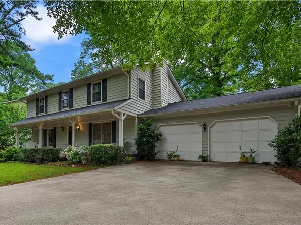 5281 Enchanted Cv SW, Lilburn, GA 30047
