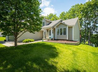 7124 Jonathan Ave S, Cottage Grove, MN 55016