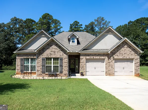 1128 Carillon Dr SE, Conyers, GA 30013