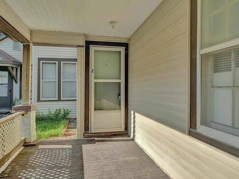 2411 Q St #2 — Photo 10