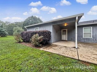 560 Lee Byrd Rd #B, Loganville, GA 30052