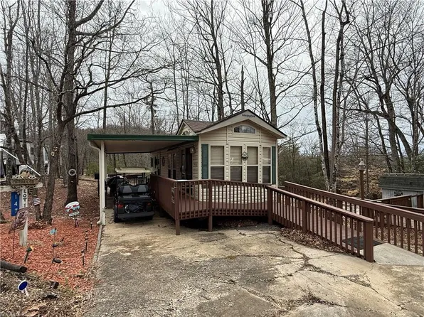 147 Laurelwood Ln #151, Traphill, NC 28685