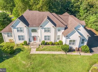 157 Cedar Ct, Woolwich Township, NJ 08085