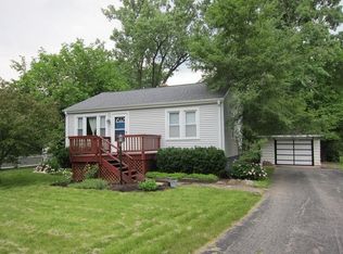 6 Janet Ave, Darien, IL 60561