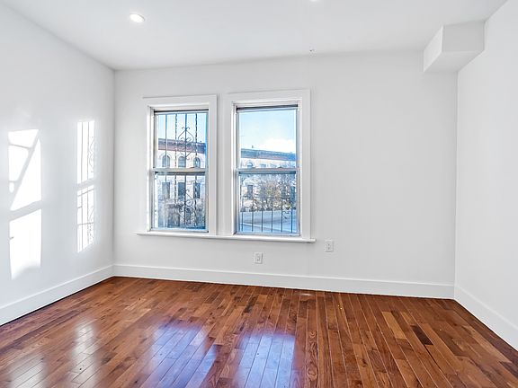 4th image of 1476 Myrtle Ave #1-6