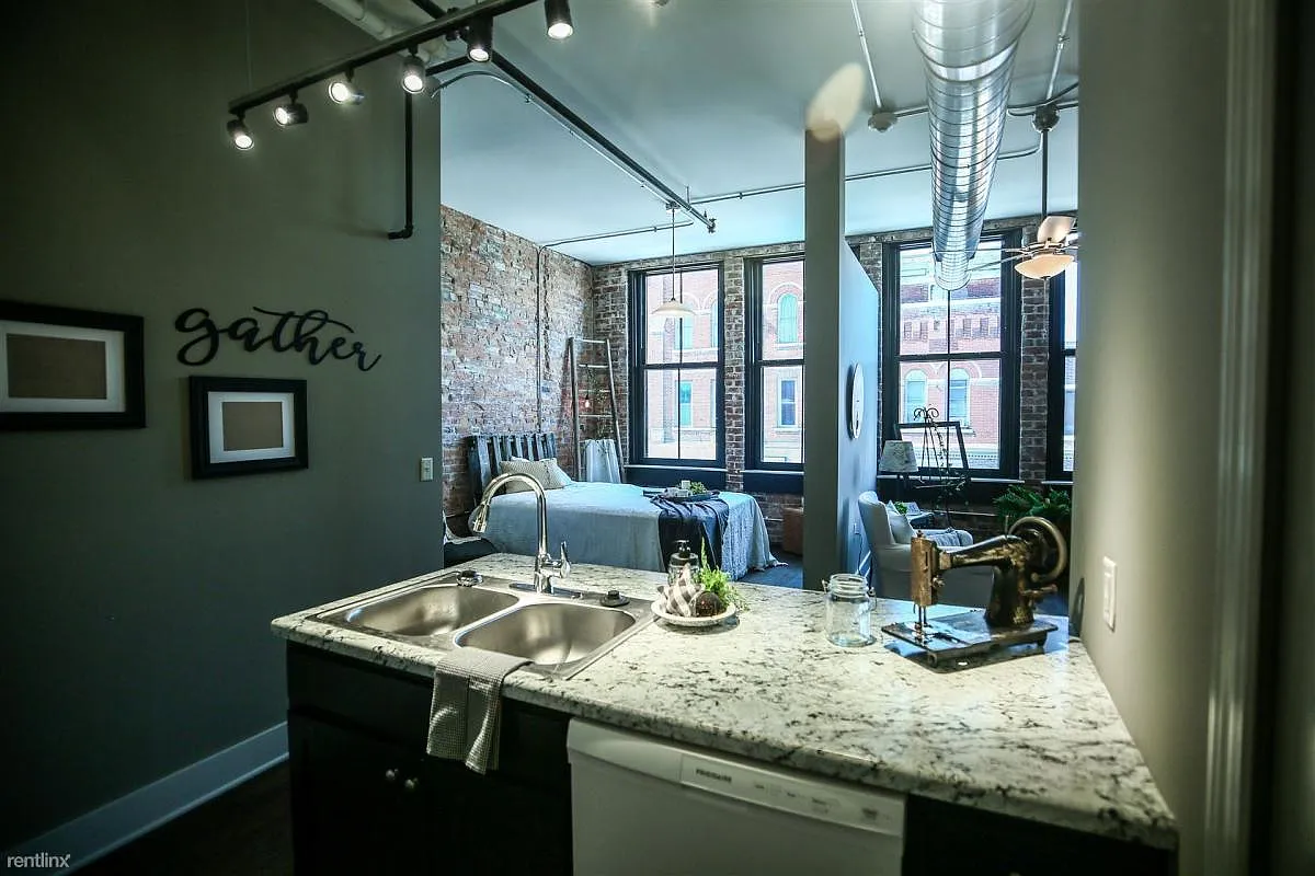 2nd Street Artist Lofts — Photo 4