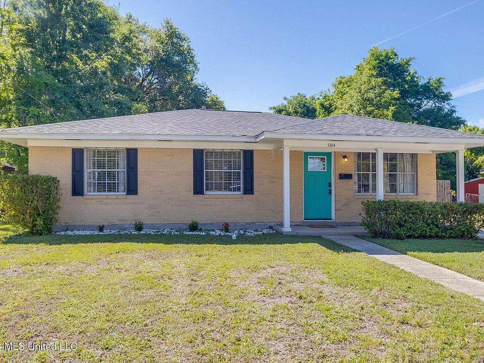 1st image of 1004 Augustine Dr