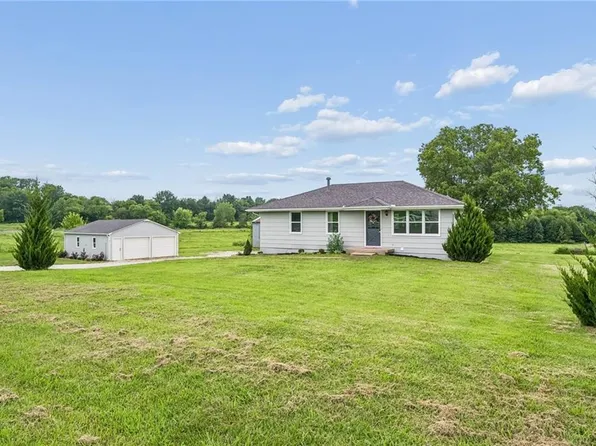 34906 E Colbern Rd, Lone Jack, MO 64070