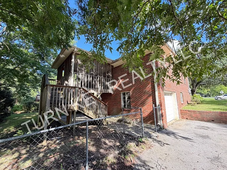 320 Park Rd — Photo 19