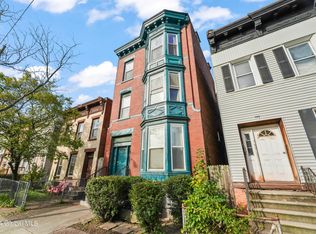 365 3rd St, Troy, NY 12180