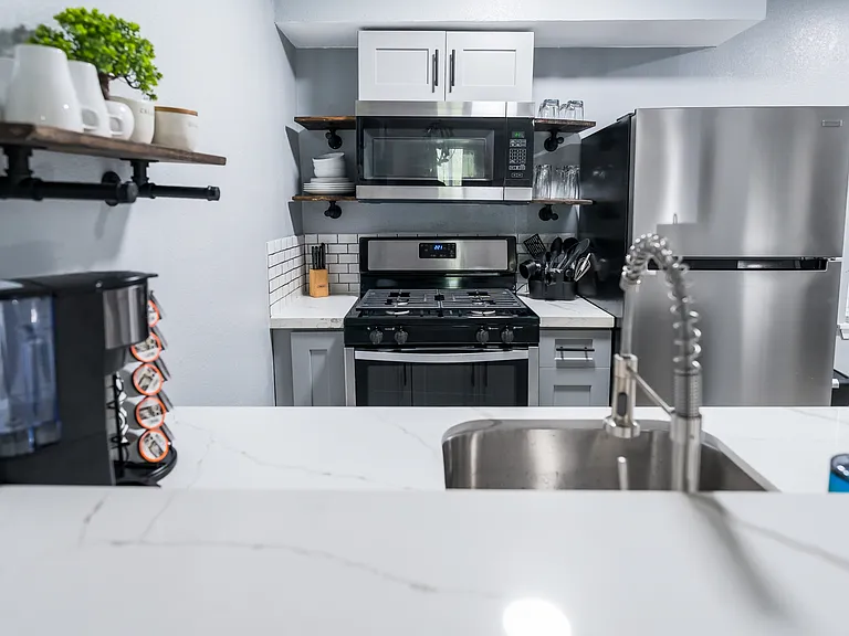 2402 Berry St #8 — Photo 9