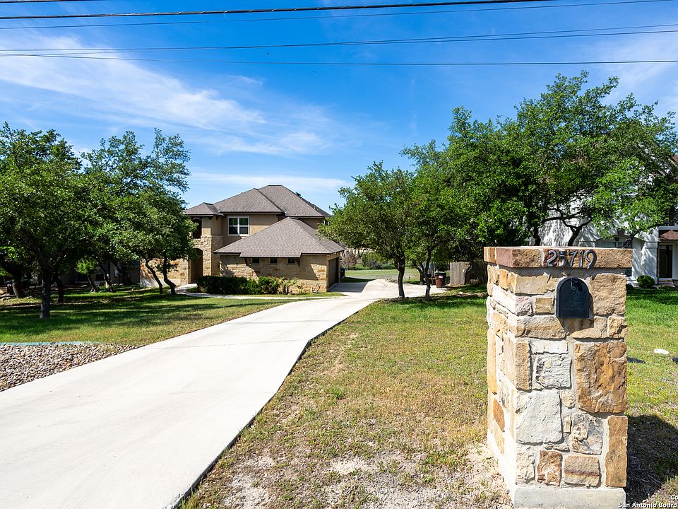 1st image of 25719 Green River Drive