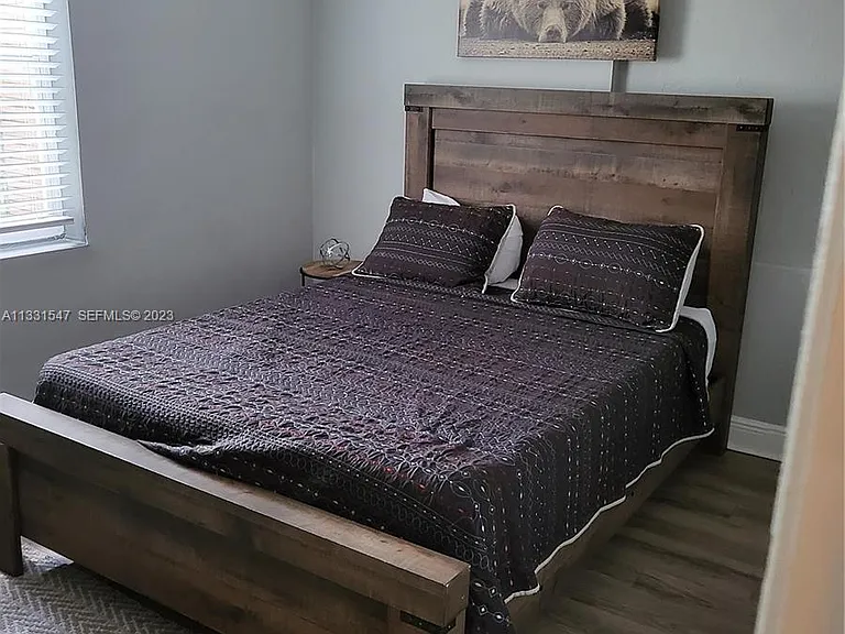 1445 N Andrews Ave — Photo 6