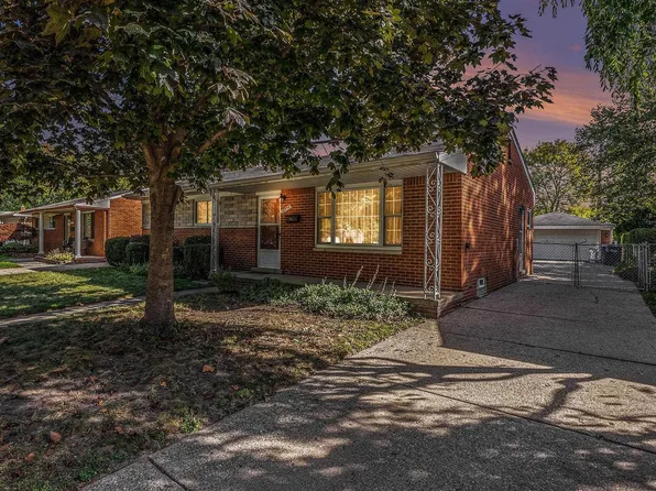 28556 Milton Ave, Warren, MI 48092