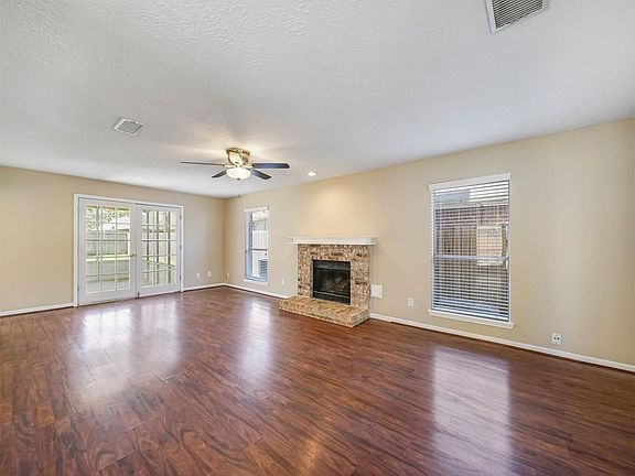 3rd image of 6315 Diamond Rock Dr